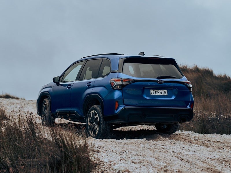 2025 Subaru Forester AWD Petrol image 2