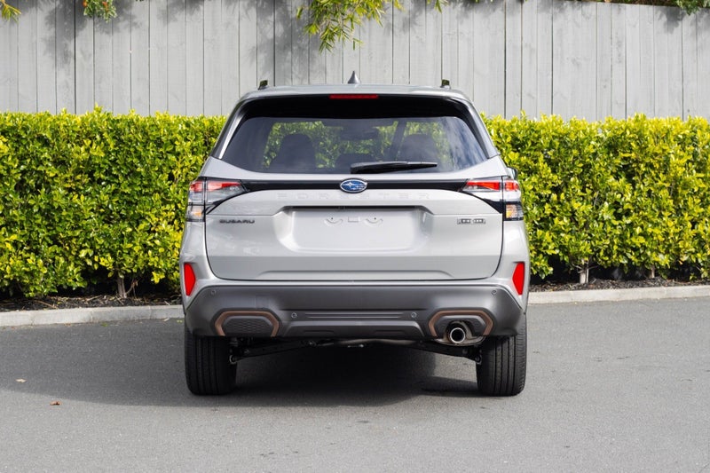 2025 Subaru Forester Hybrid AWD Sport image 5