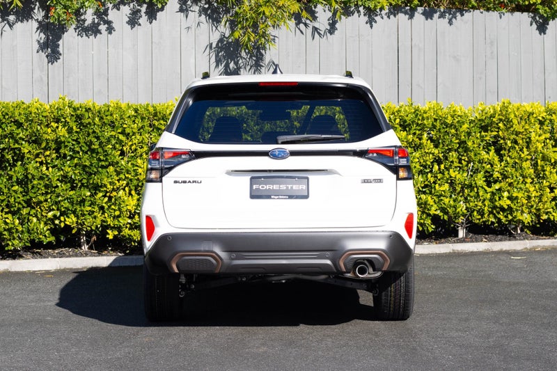 2025 Subaru Forester Hybrid AWD Sport image 5