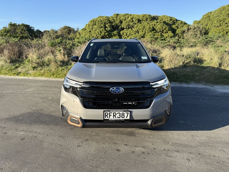 2025 Subaru Forester Hybrid AWD Sport Wagon CVT image 2