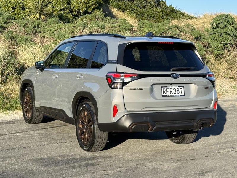 2025 Subaru Forester Hybrid AWD Sport Wagon CVT image 5