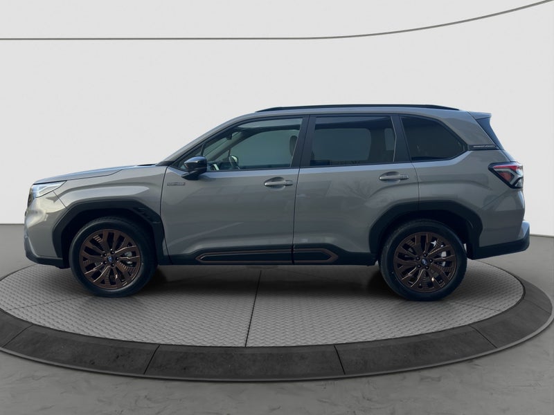 2025 Subaru Forester Hybrid Sport image 4