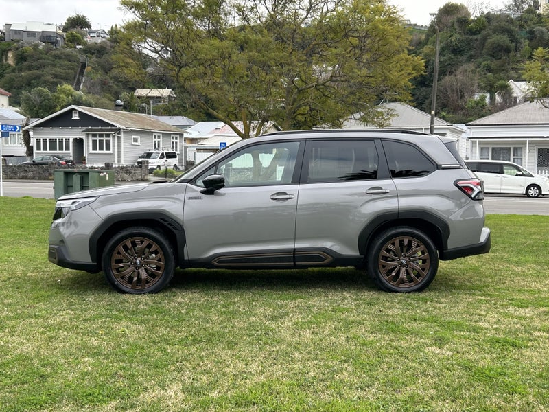 2025 Subaru Forester Hybrid Sport All Wheel Drive image 4