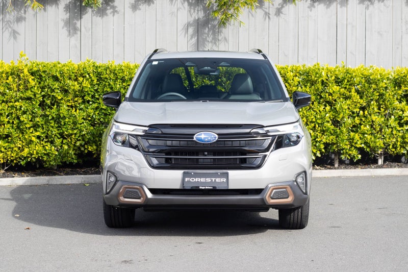 2025 Subaru Forester Hybrid Sport AWD image 4