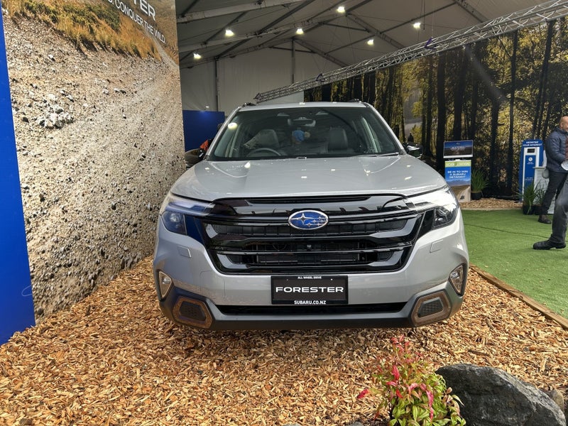 2025 Subaru Forester MY26 / STRONG HYBRID / SPORT image 3