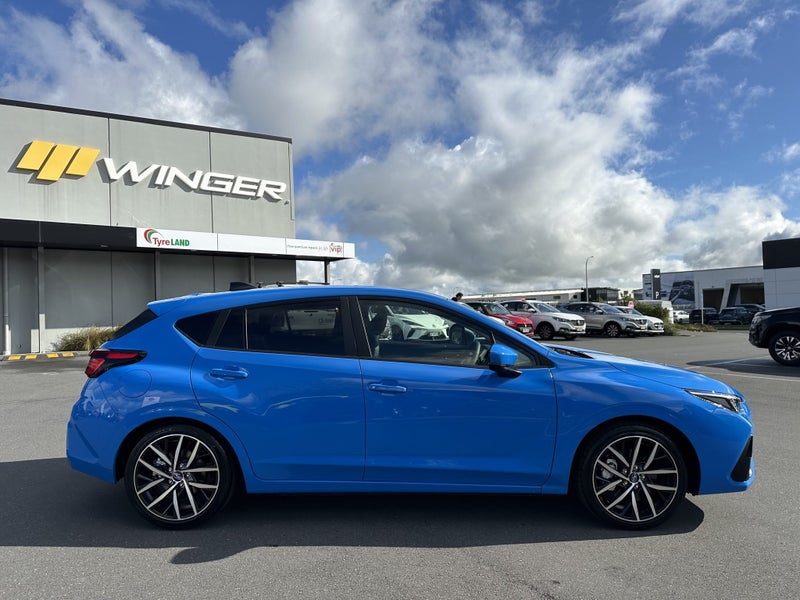 2025 Subaru Impreza 2.0I-S ES image 2