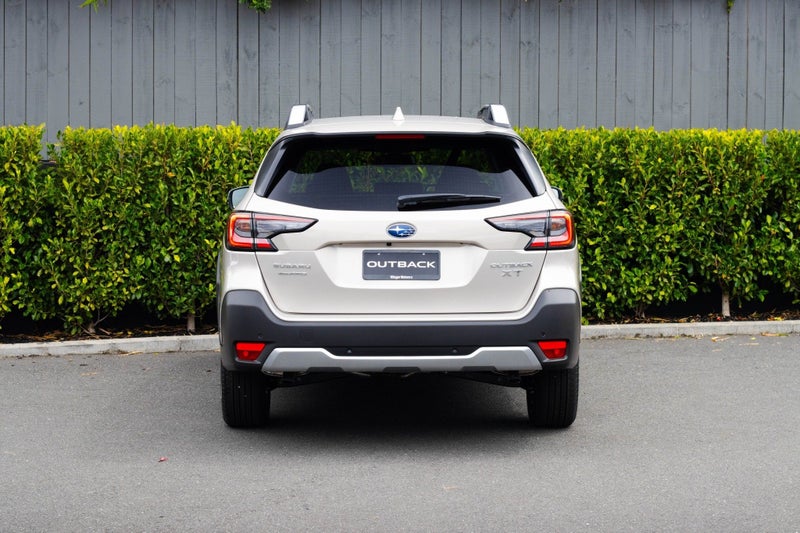 2025 Subaru Outback 2.4T AWD Touring image 5