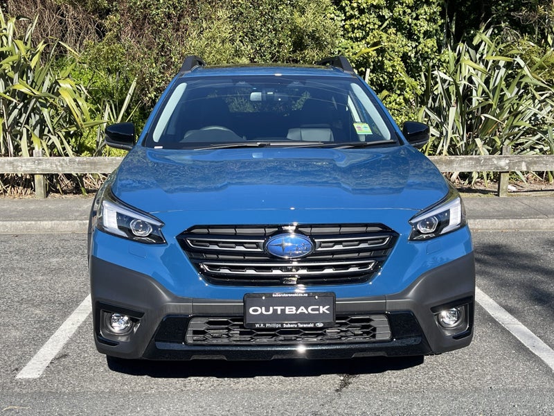 2025 Subaru Outback 2.5 Touring SLT AWD image 3