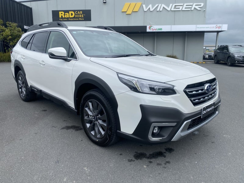 2025 Subaru Outback 2.5I image 1