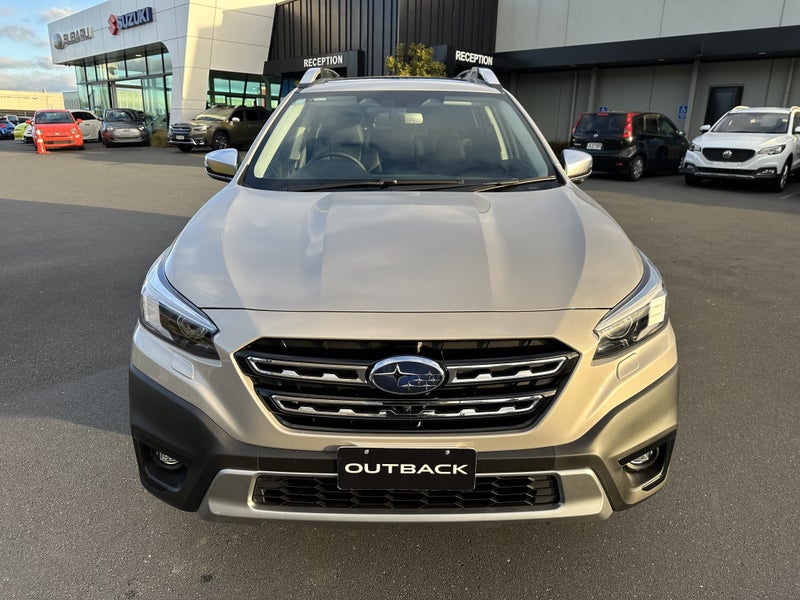 2025 Subaru Outback 2.5i Touring image 3