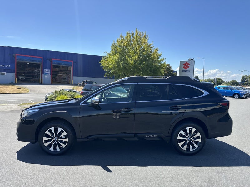 2025 Subaru Outback 2.5i Touring image 4