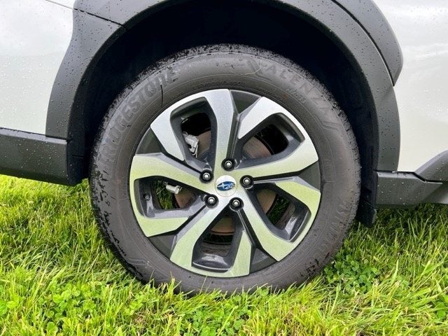 2025 Subaru Outback 2.5i Touring SLT image 5