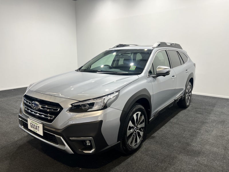 2025 Subaru Outback 2.5i Touring SLT image 3