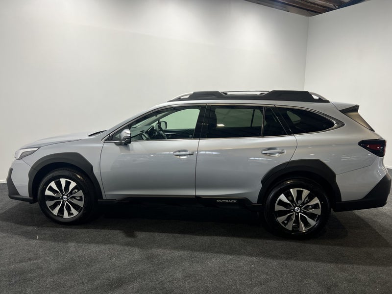 2025 Subaru Outback 2.5i Touring SLT image 4