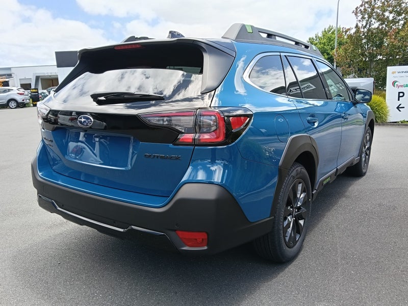 2025 Subaru Outback 2.5i Touring SLT image 5