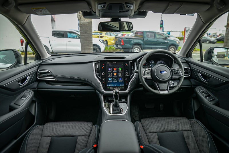 2025 Subaru Outback Sport 2.5i image 3
