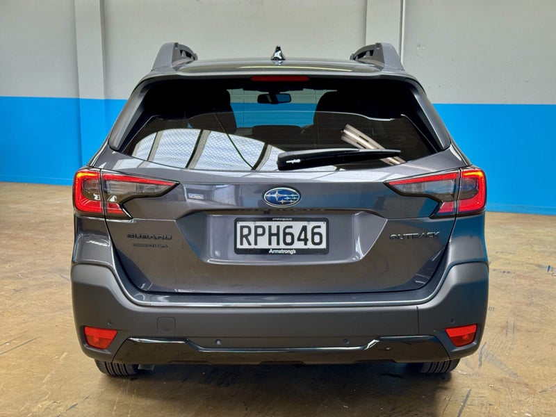 2025 Subaru Outback Sport X 2.5L AWD image 4