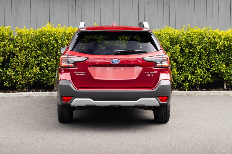 2025 Subaru Outback Touring 2.4T image 5