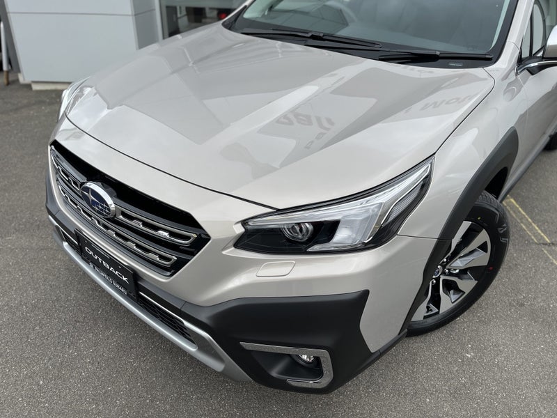 2025 Subaru Outback Touring 2.5 image 3