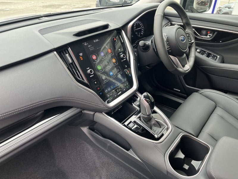2025 Subaru Outback Touring 2.5 image 5