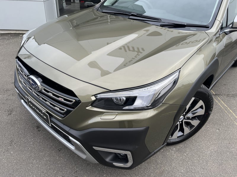 2025 Subaru Outback Touring 2.5 image 3