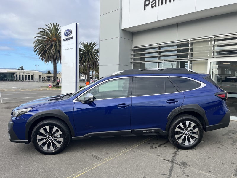 2025 Subaru Outback Touring 2.5 image 4