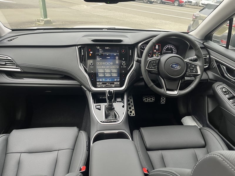 2025 Subaru Outback Touring 2.5 image 5