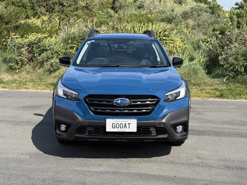 2025 Subaru Outback Touring 2.5i SLT image 2