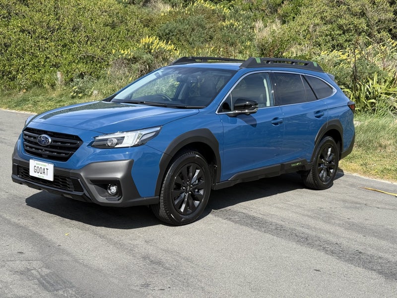 2025 Subaru Outback Touring 2.5i SLT image 3