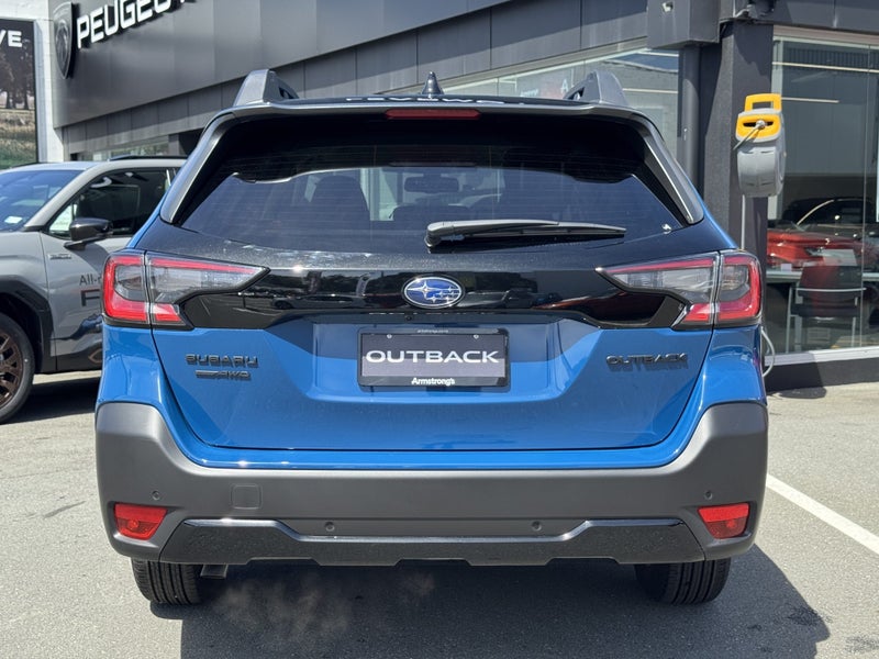 2025 Subaru Outback Touring 2.5L Special Edition image 5