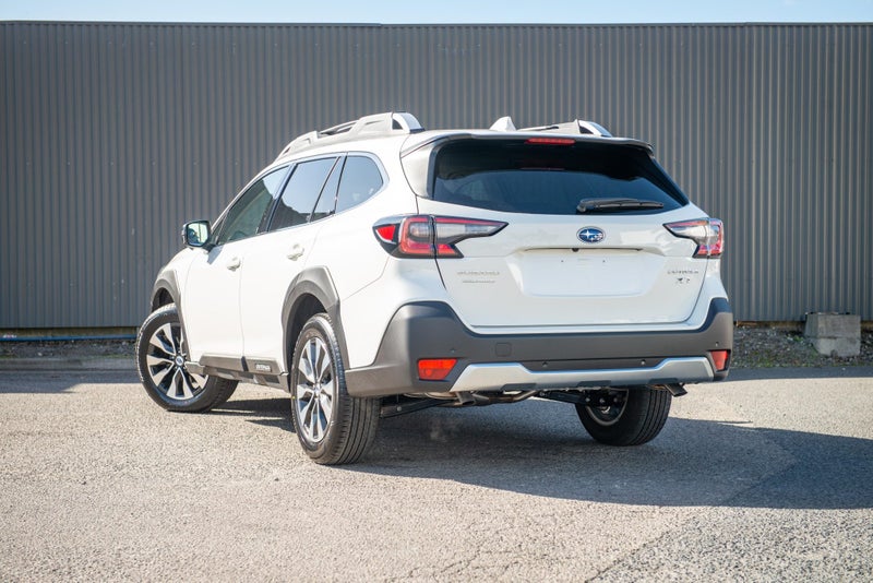 2025 Subaru Outback Touring 2.5P/4Wd image 3