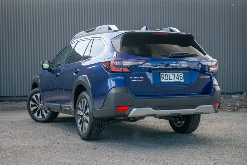 2025 Subaru Outback Touring 2.5P/4Wd image 3