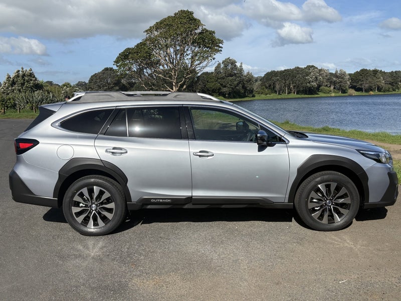 2025 Subaru Outback Touring SLT 2.5P/4WD image 5