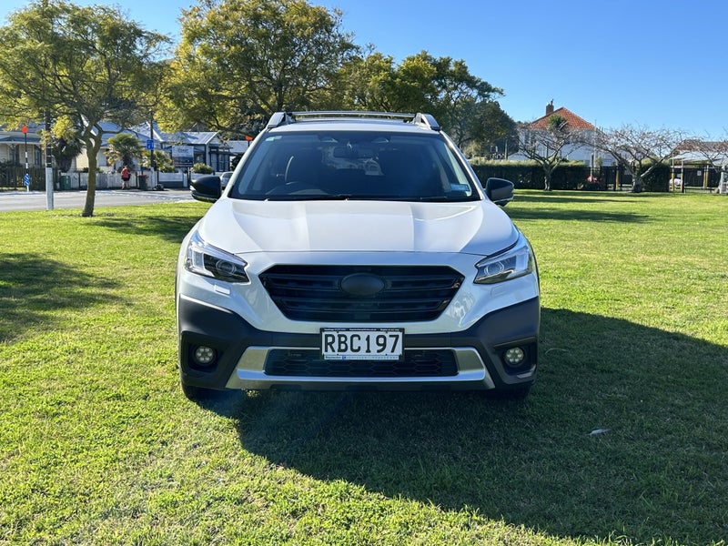 2025 Subaru Outback XT Touring 2.4Pt/4Wd image 2
