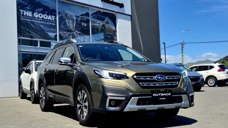 2025 Subaru Outback XT Touring 2.4T | AWD image 2