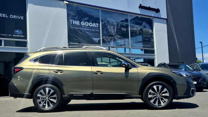 2025 Subaru Outback XT Touring 2.4T | AWD image 4