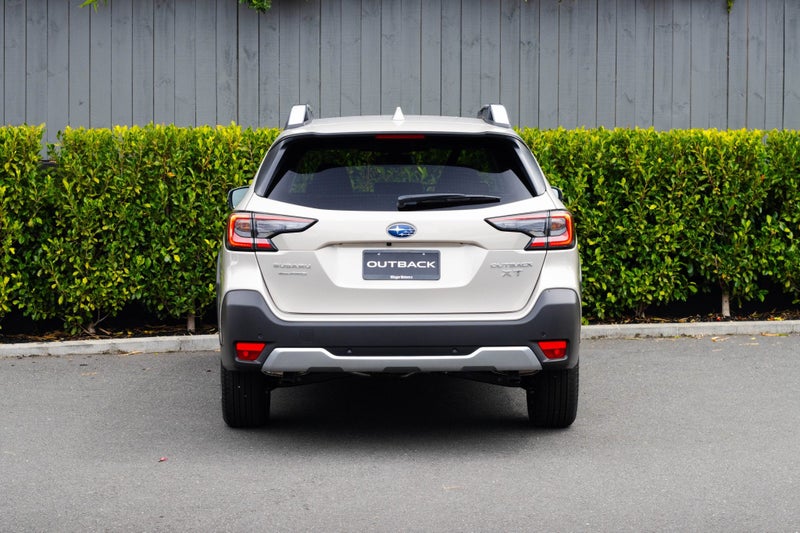 2025 Subaru Outback XT Touring image 5