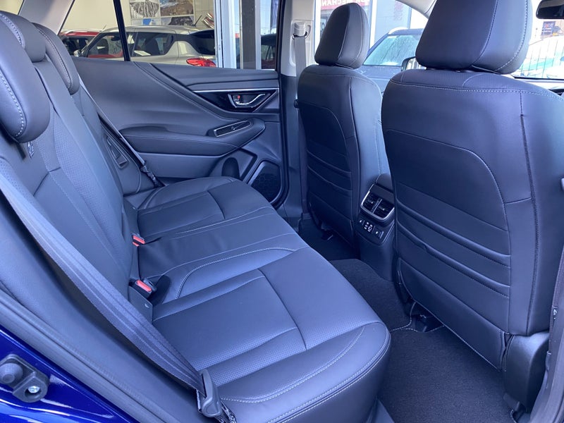 2025 Subaru Outback XT TOURING image 5