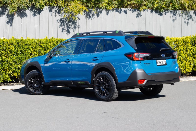 2025 Subaru Outback XT Touring Special Edition image 3