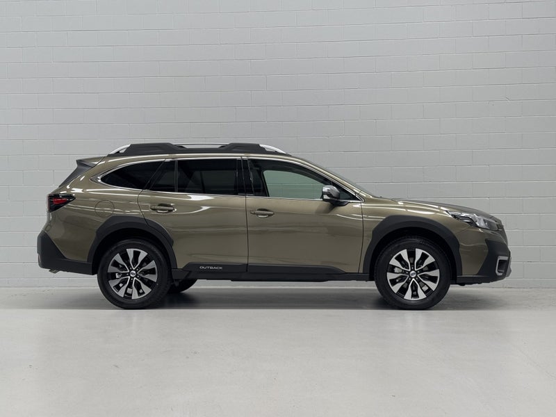 2025 Subaru Outback XT TOURING TOP SPEC image 3