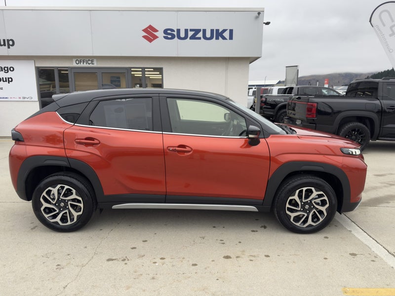 2025 Suzuki Fronx 1.5 GLX Auto Hatch image 3