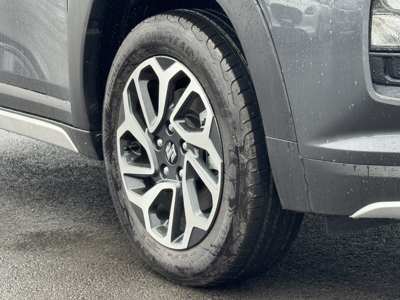 2025 Suzuki Fronx GLX 1.5 Hybrid image 3