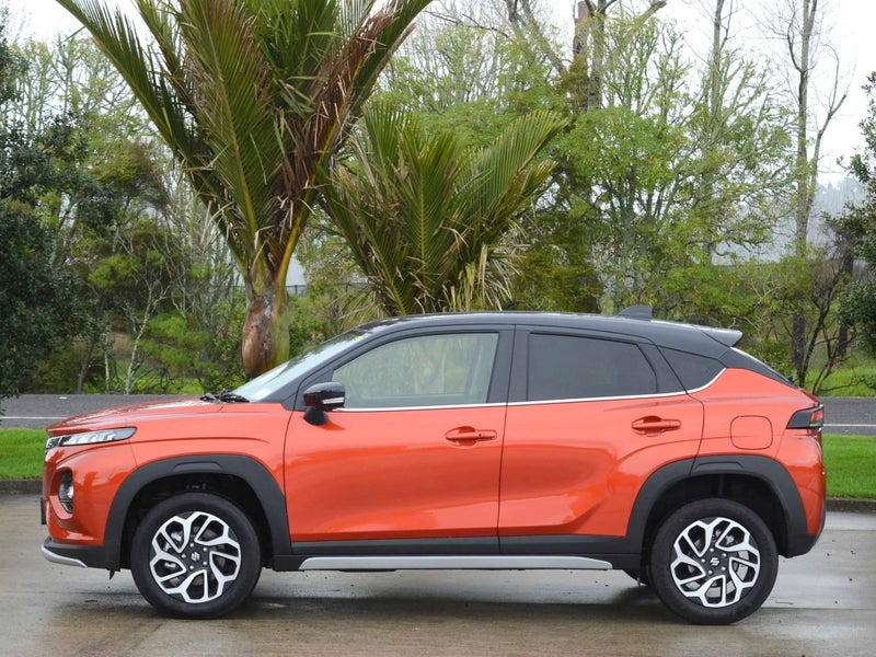 2025 Suzuki Fronx GLX 1.5 Hybrid image 5
