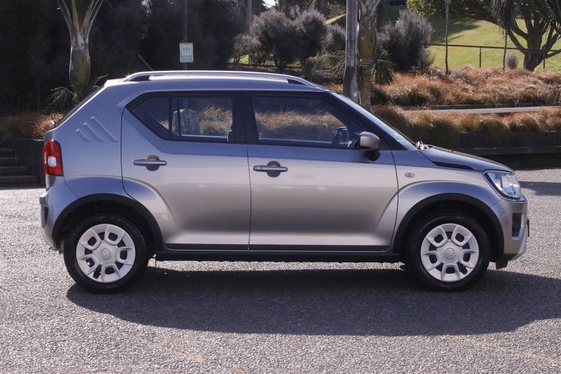 2025 Suzuki Ignis GLX image 3