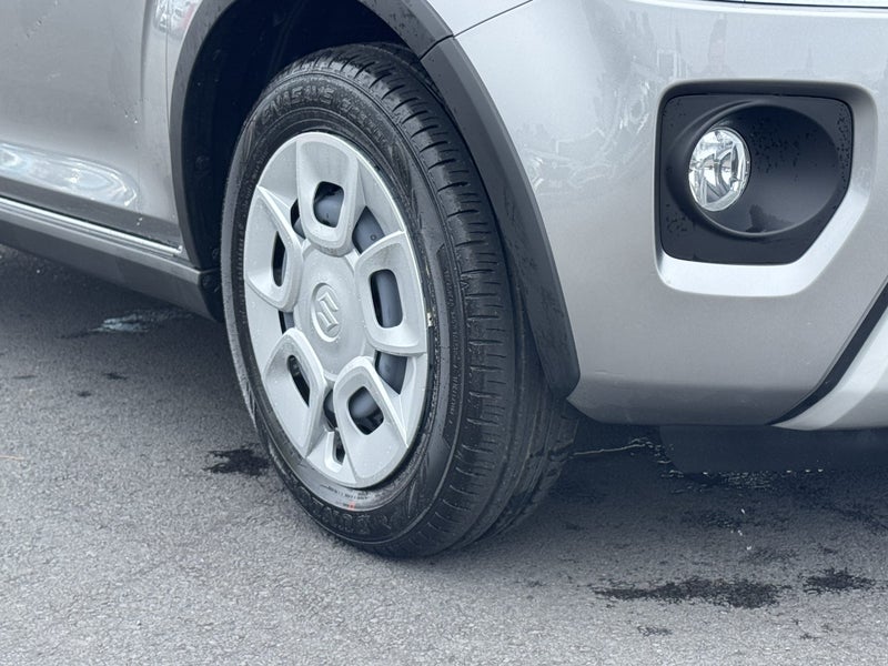 2025 Suzuki Ignis GLX Automatic image 3