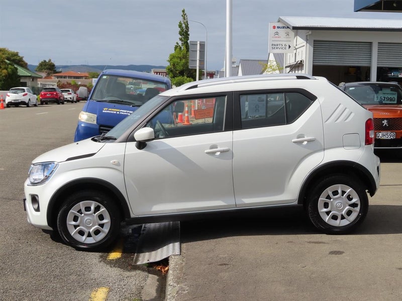 2025 Suzuki Ignis GLX MANUAL image 3