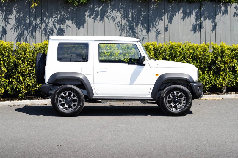 2025 Suzuki Jimny 1.5 3DR Auto image 2