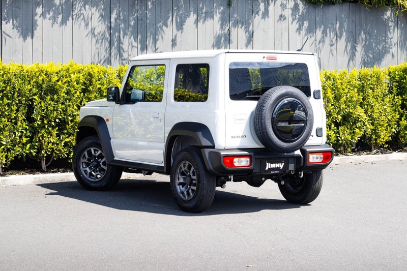 2025 Suzuki Jimny 1.5 3DR Auto image 3