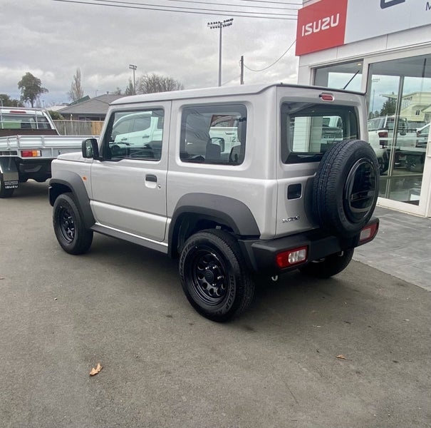2025 Suzuki Jimny 1.5 JX Carry manual image 3