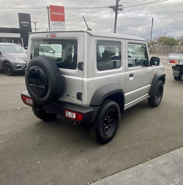 2025 Suzuki Jimny 1.5 JX Carry manual image 4